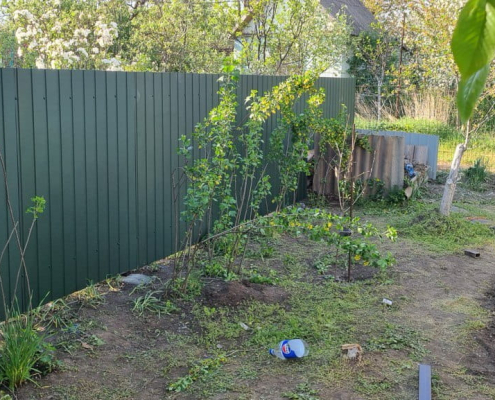 Паркани з профнастілу Кривий Ріг