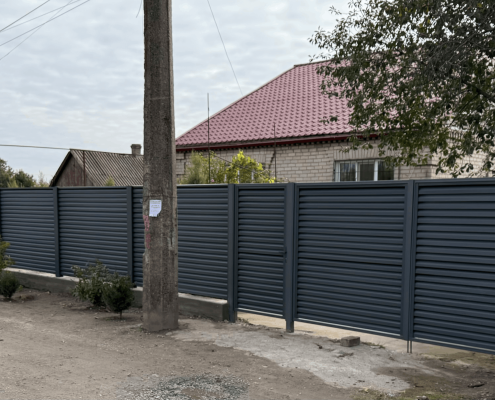 Розпашні гаражні ворота